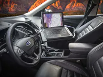 4100C/Boks med computer/tablet bord